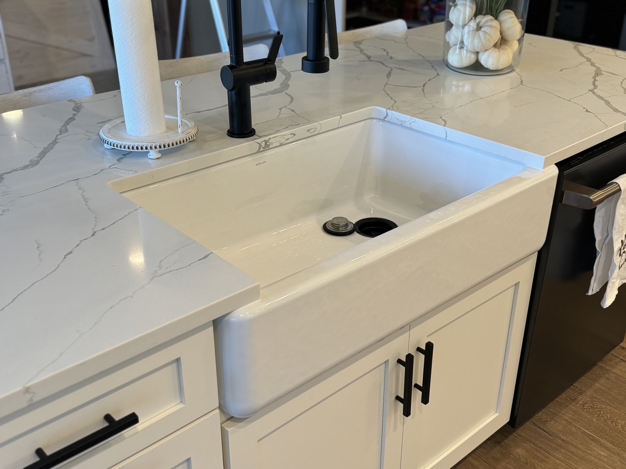 Hampshire cabinets, farm sink, custom sink base, painted maple, custom island